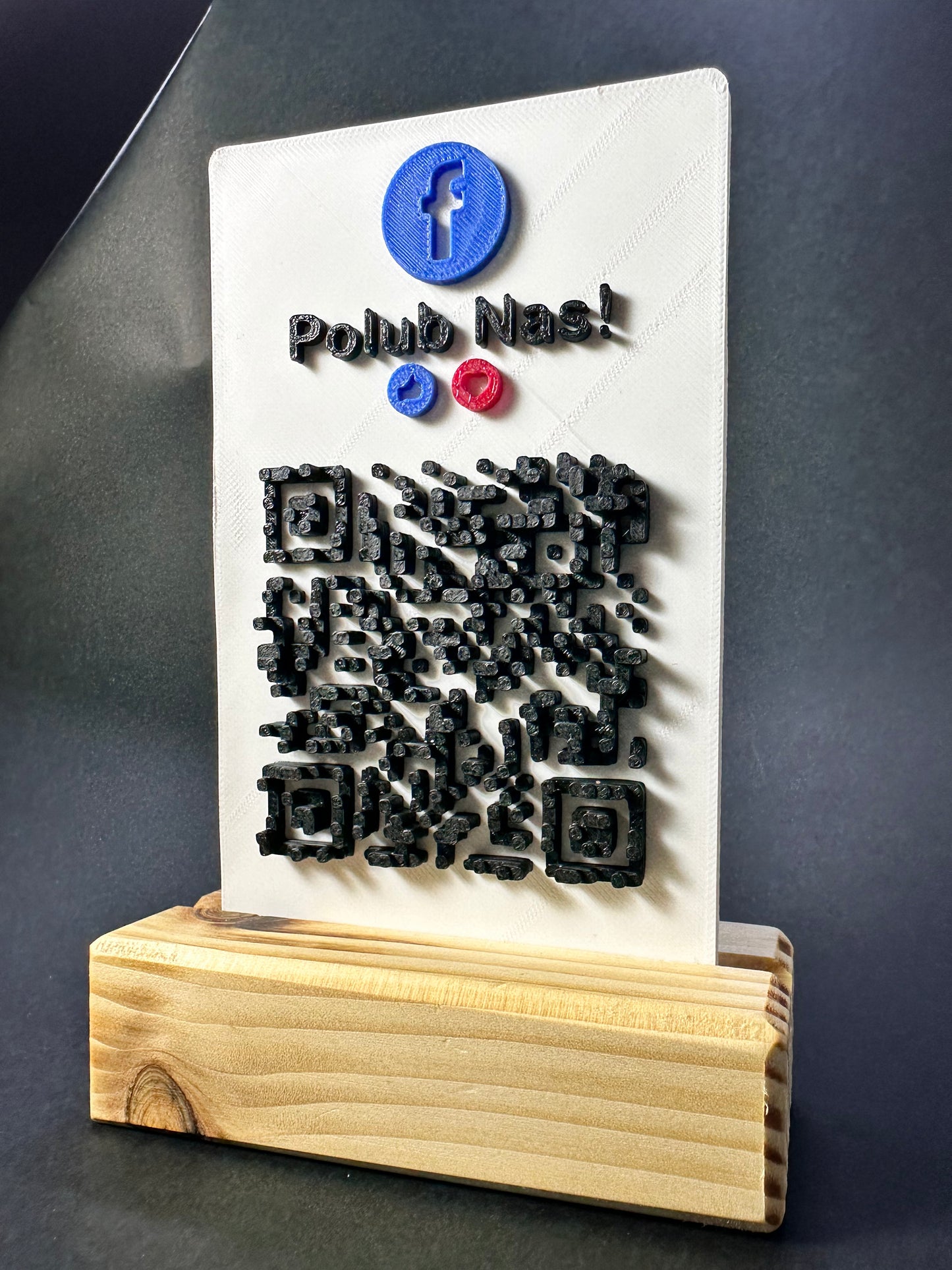 Tabliczka QR 3D - Facebook